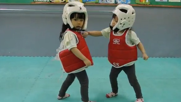 chinese-girls-toddlers-worlds-cutest-taekwondo-fight-martial-arts-cute-video.jpg