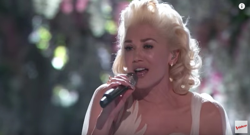 Gwen Stefani Gets Emotional Singing �Used to Love You� on