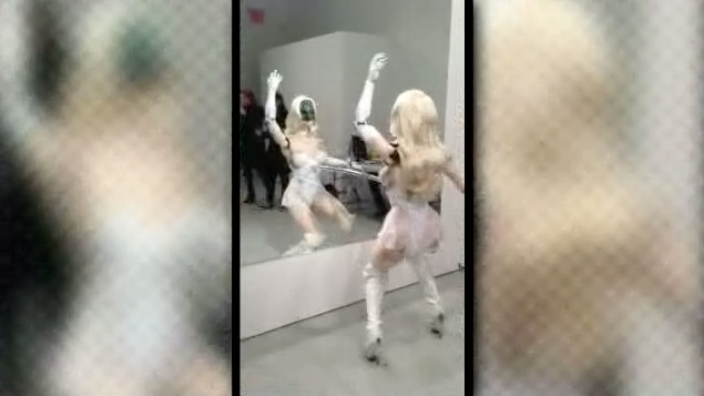 twerking robot