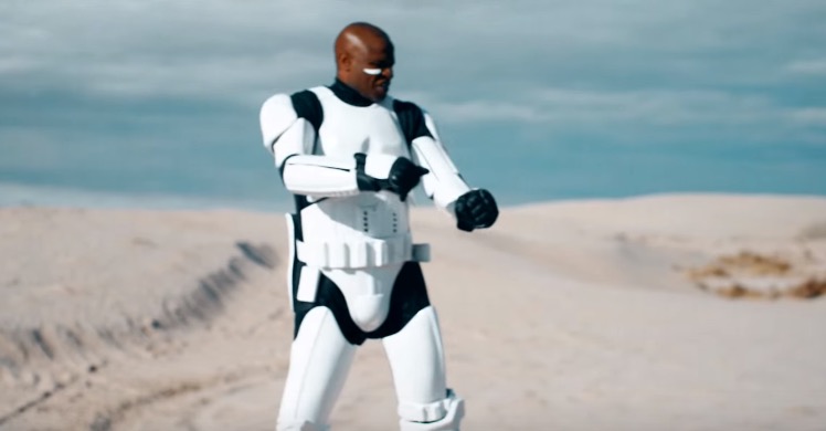 stormtrooper singing in the rain