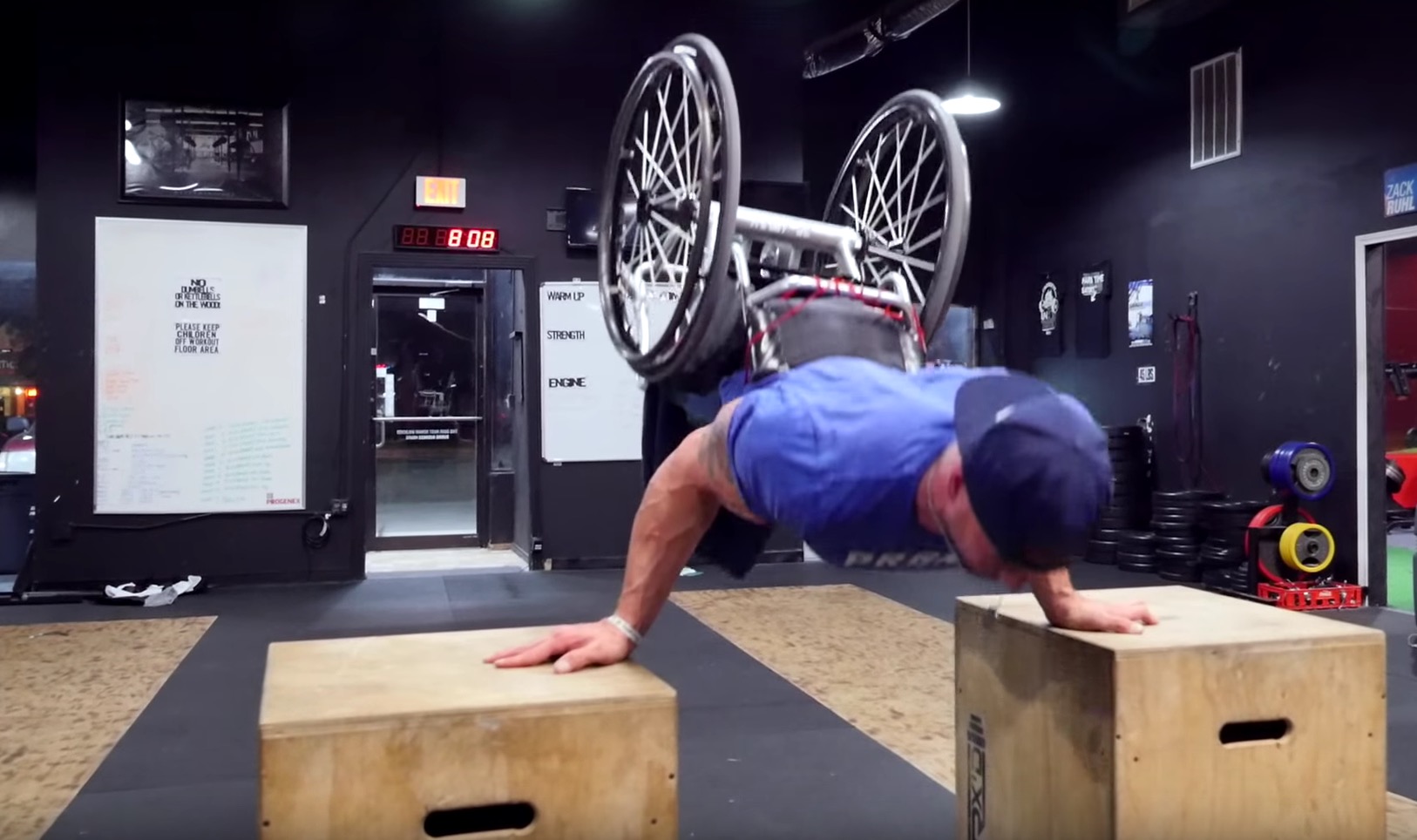 Double Amputee�s CrossFit Routine Will Make Your Triceps Double Amputee�s CrossFit Routine Will Make Your Triceps