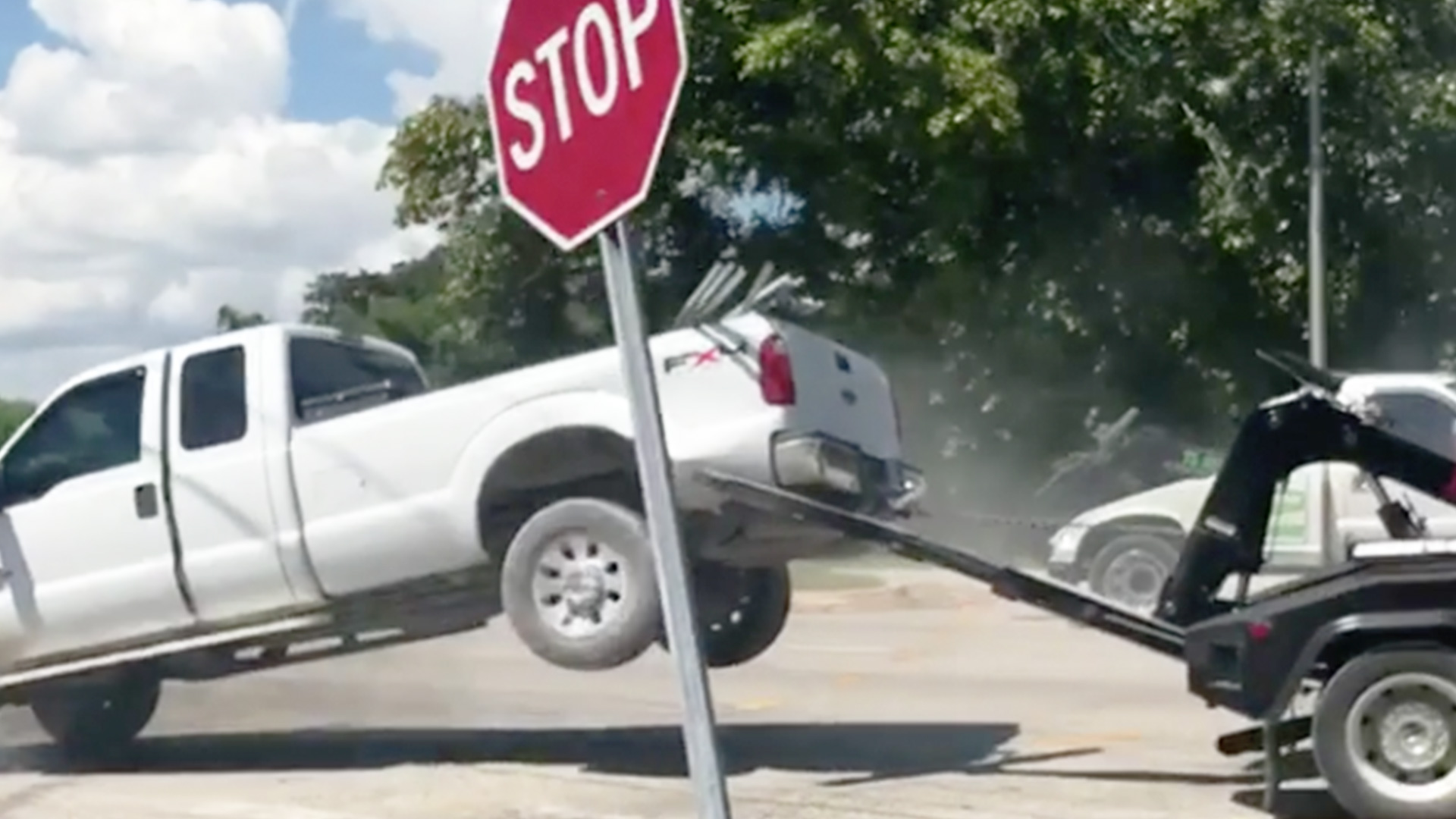 How Not To React To Your Car Being Repossessed RTM RightThisMinute