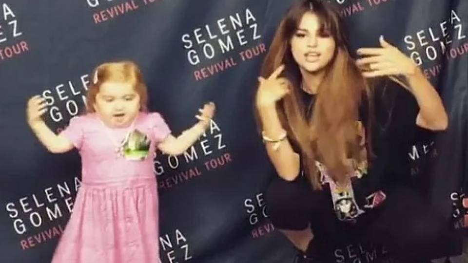 selena gomez revival tour pink dress