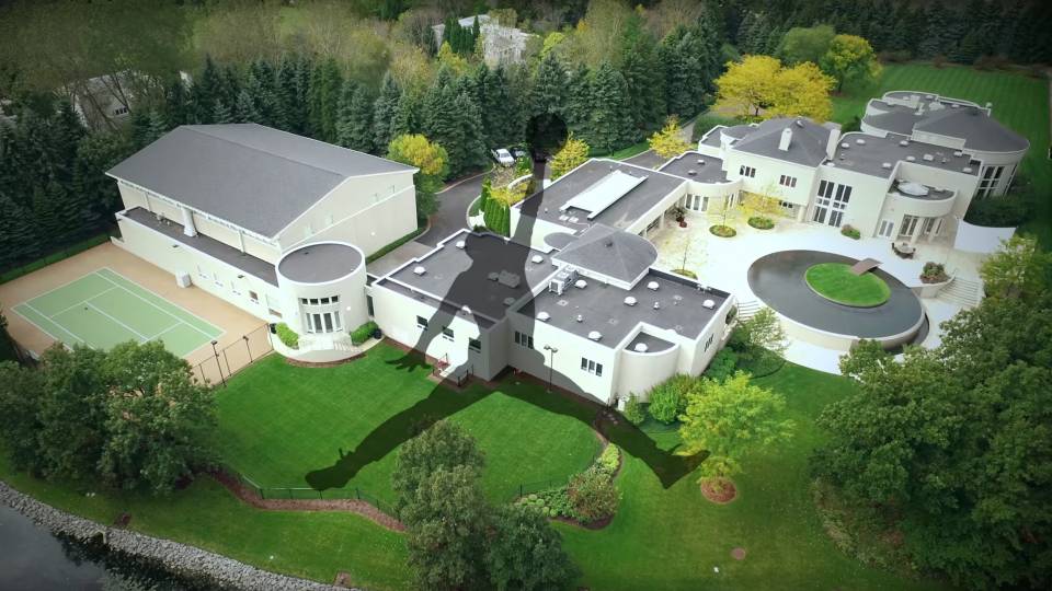 how much does michael jordan's house cost
