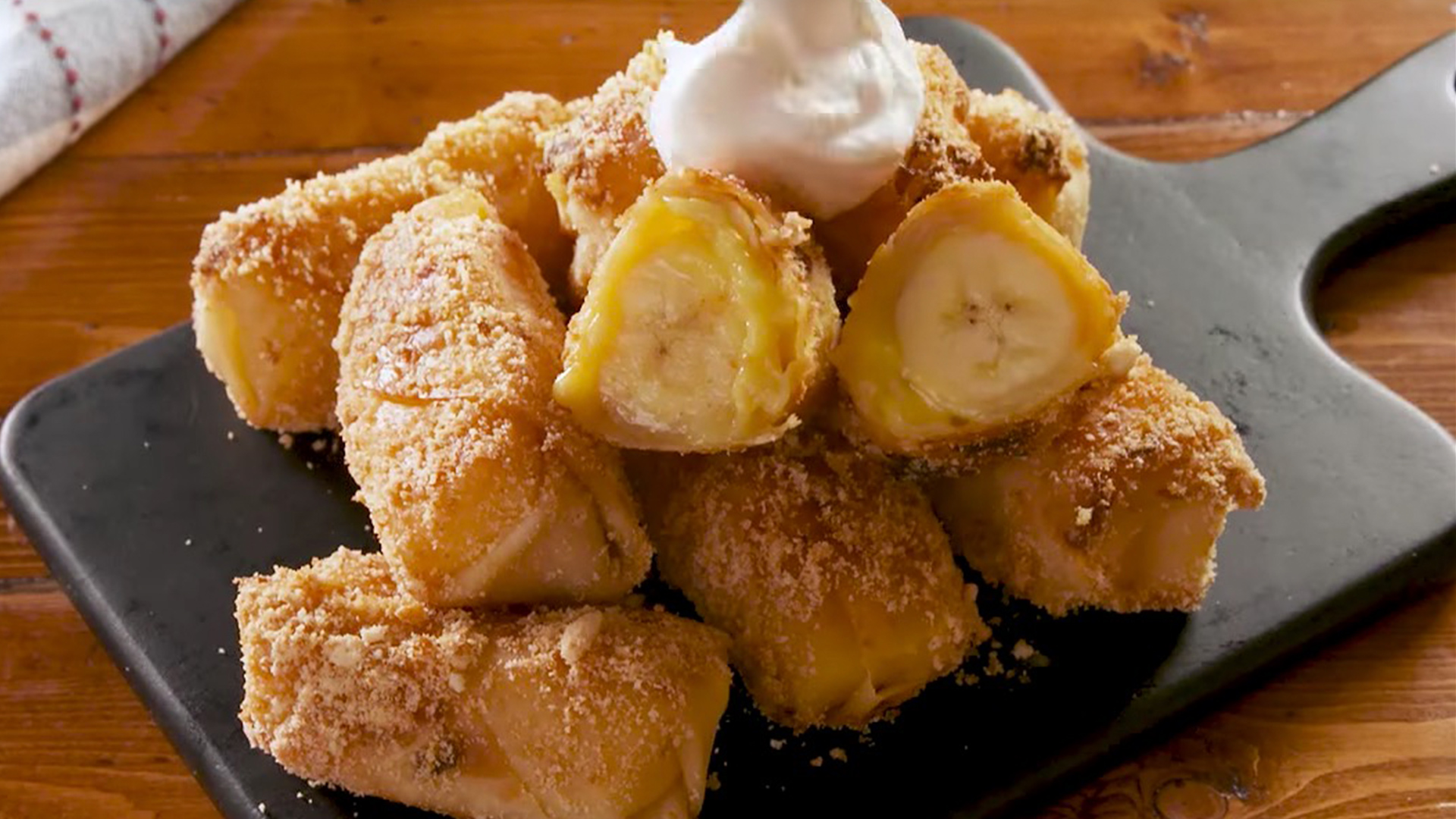 Banana Pudding Egg Rolls Are A Mouthwatering Dessert RTM RightThisMinute