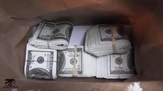 Dropping Wads Of Cash On Hollywood Boulevard Rtm Rightthisminute - 