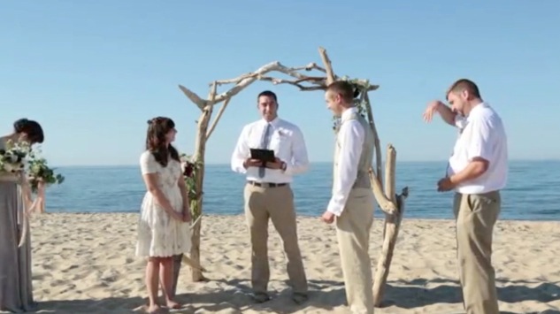 funny beach wedding photos bugs wedding video - funny beach wedding photos