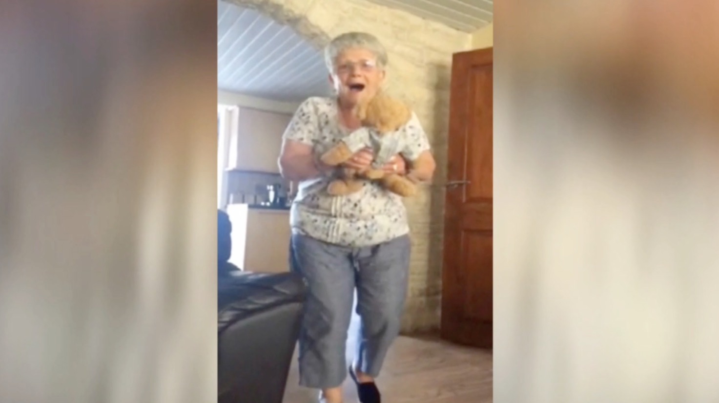 Grandmother With Dementia Gets A Teddy Bear, But You Won't ...