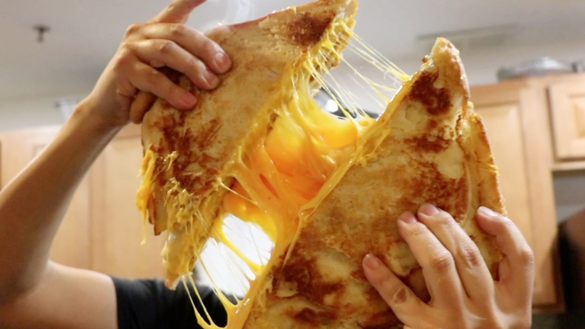 Giant Grilled Cheese, Anyone? RTM RightThisMinute