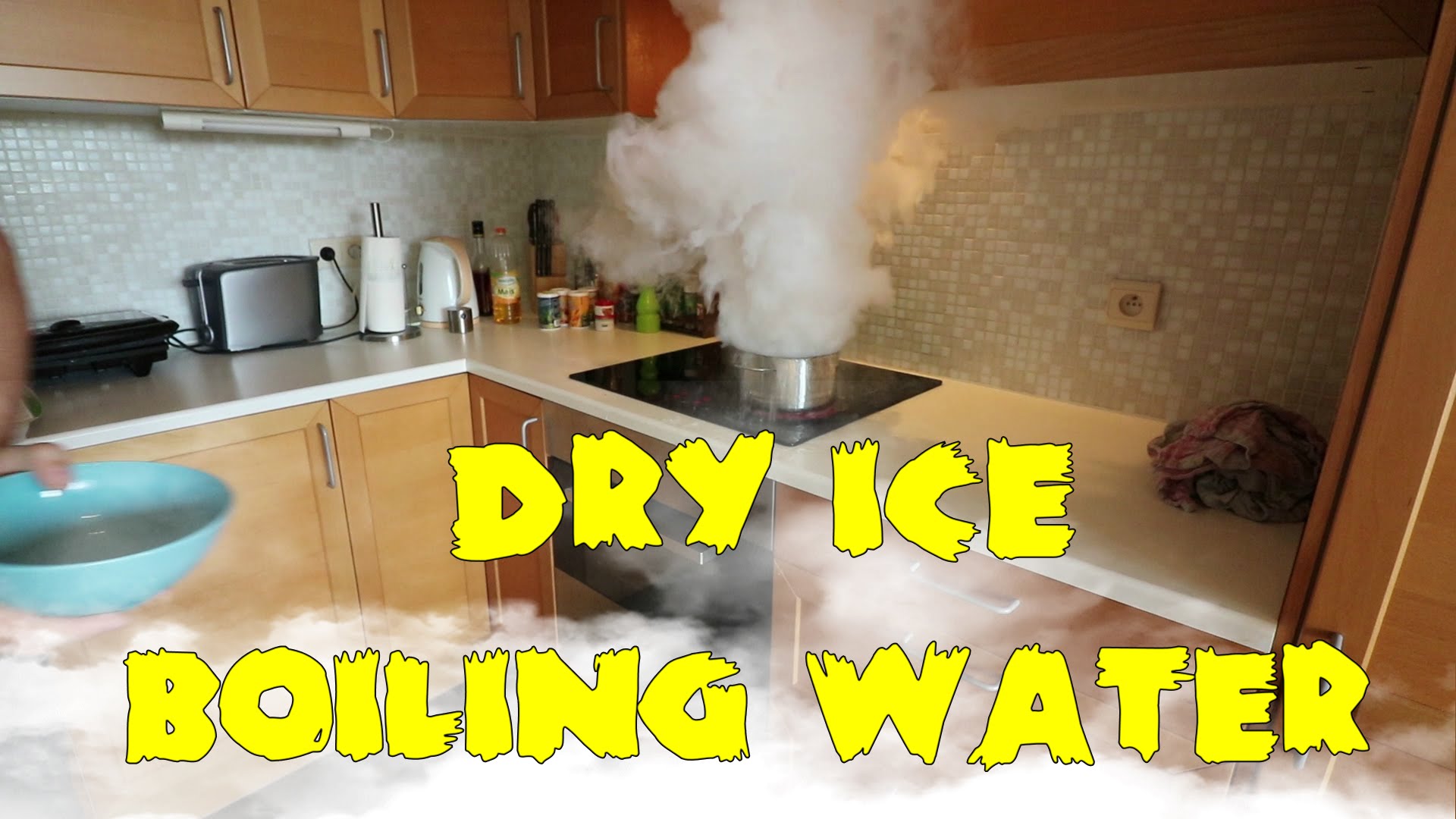 What Happens When Dry Ice Is Poured Into Boiling Water? | RTM