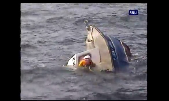 RNLI Rescues Quickly Sinking Fishing Boat | RTM 