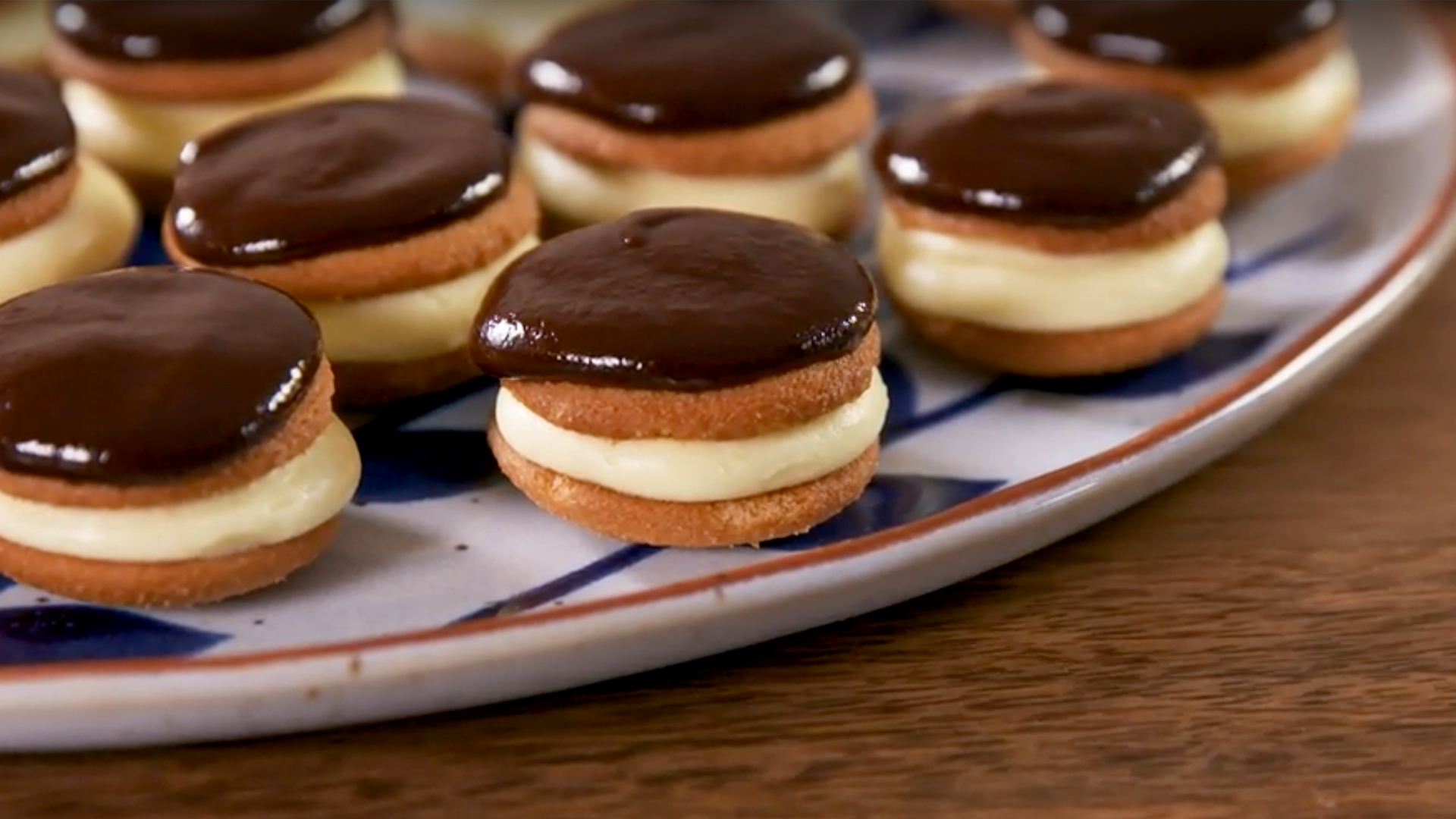 Mini boston cream pie recipe