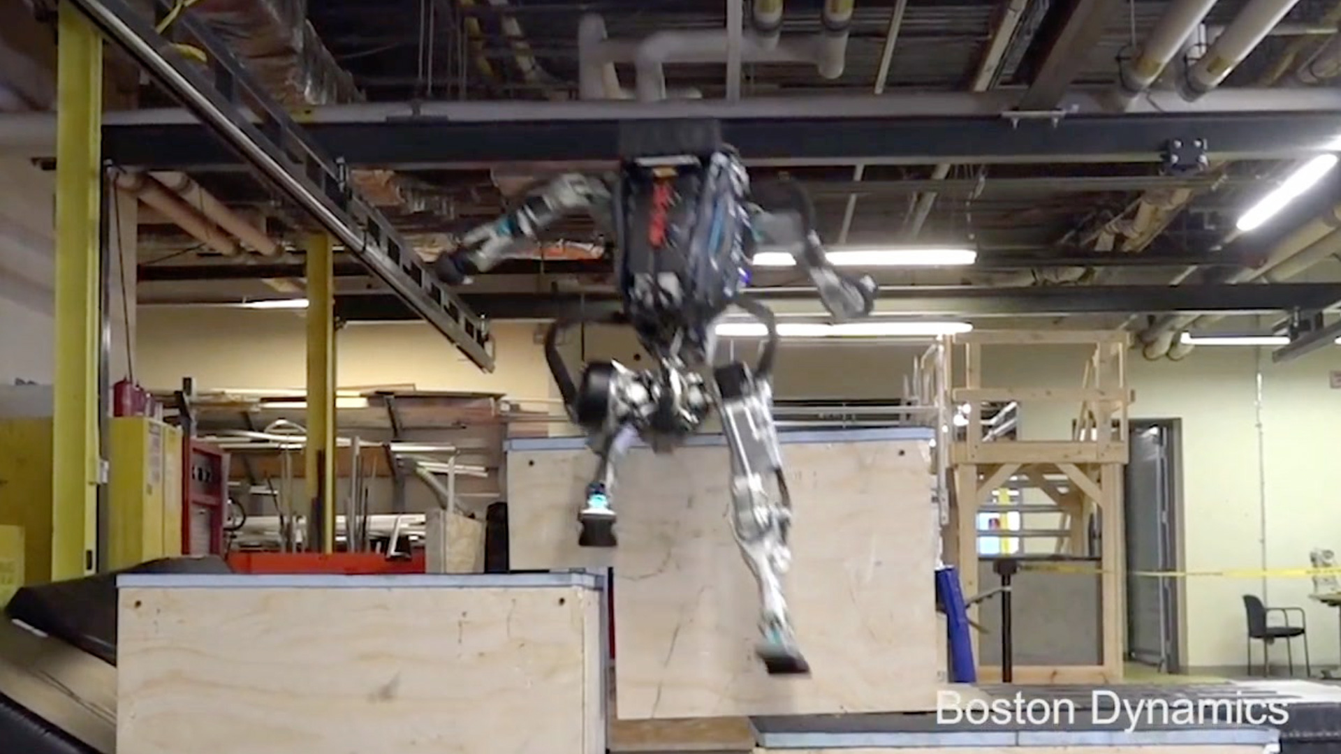 Robot Jumps Just Like Parkour Athlete | RTM - RightThisMinute