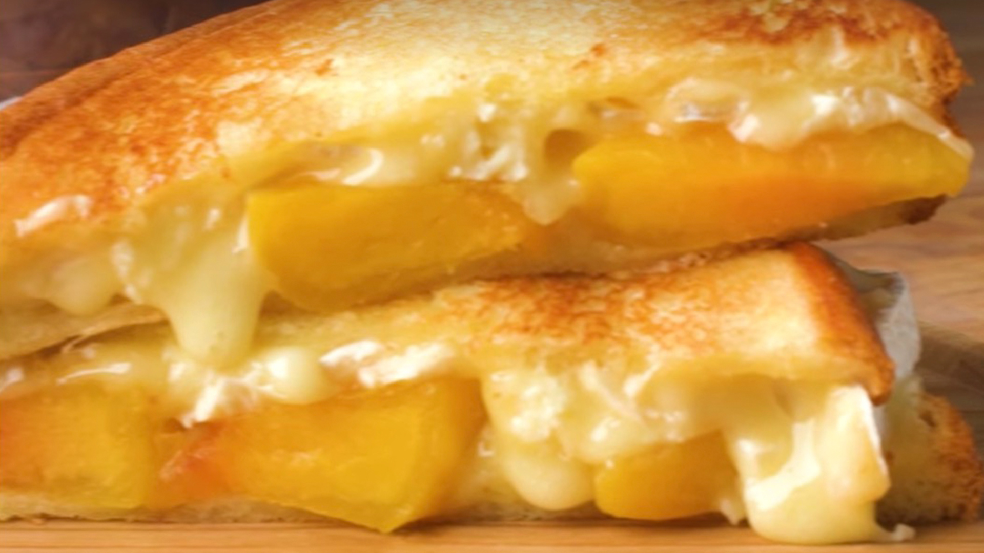 Take Lunch To Another Level With Peaches & Brie Grilled Cheese RTM