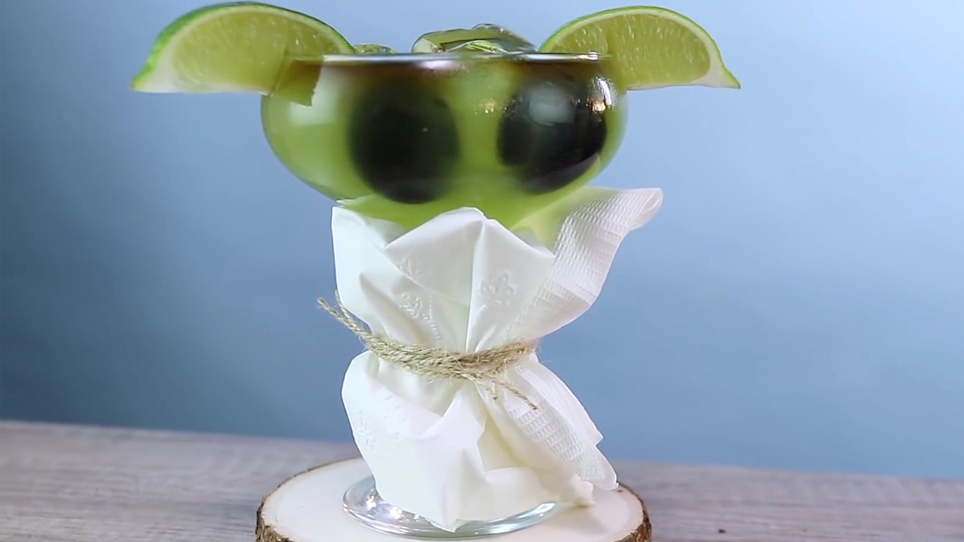 Delightfully Refreshing, This Baby Yoda Cocktail Is RTM RightThisMinute
