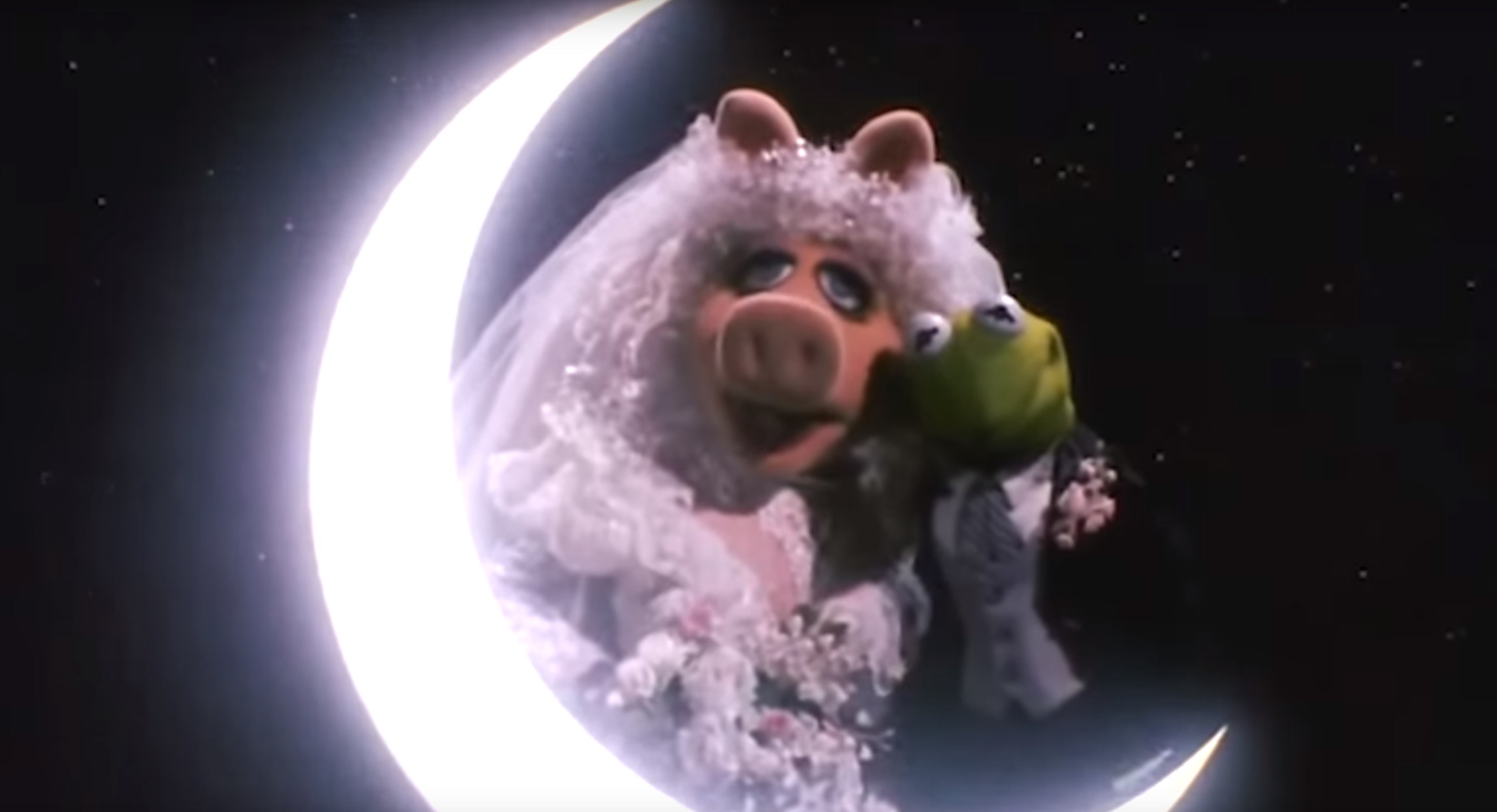 Kermit the Frog Expresses His Love to Miss Piggy in New Music Video